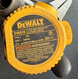 DeWalt DW618 Electronic Router 2 1/4 HP. Fixed base.