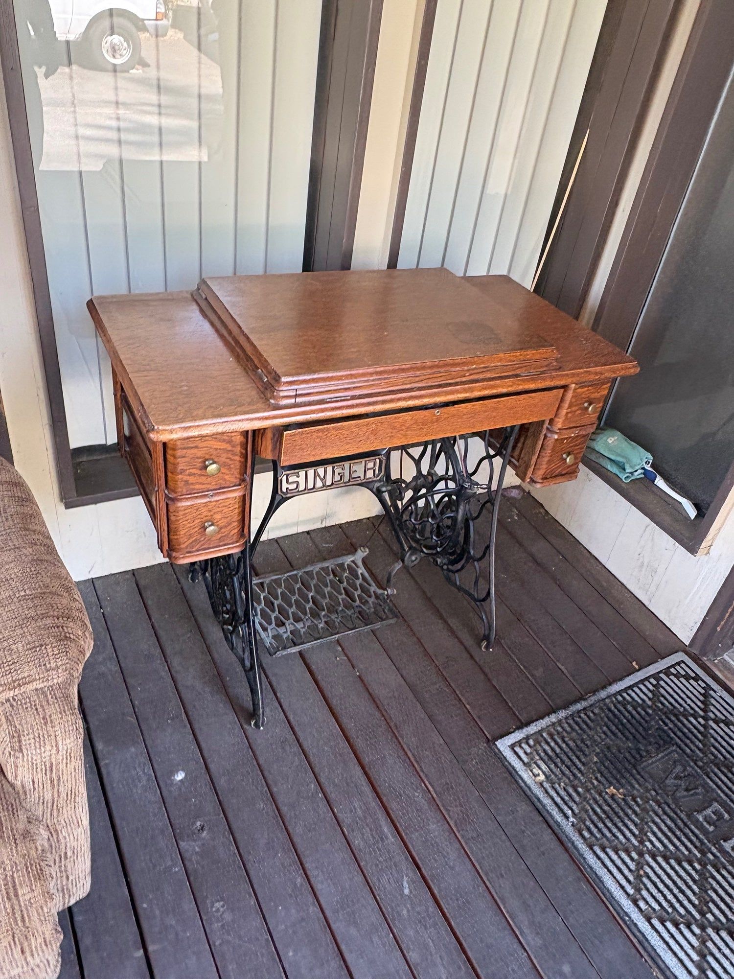 Antique Singer Sewing Machine Table with Wood Accents