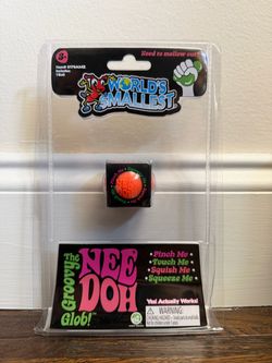 Worlds Smallest Toys NeeDoh The Groovy Glob Orange RARE New