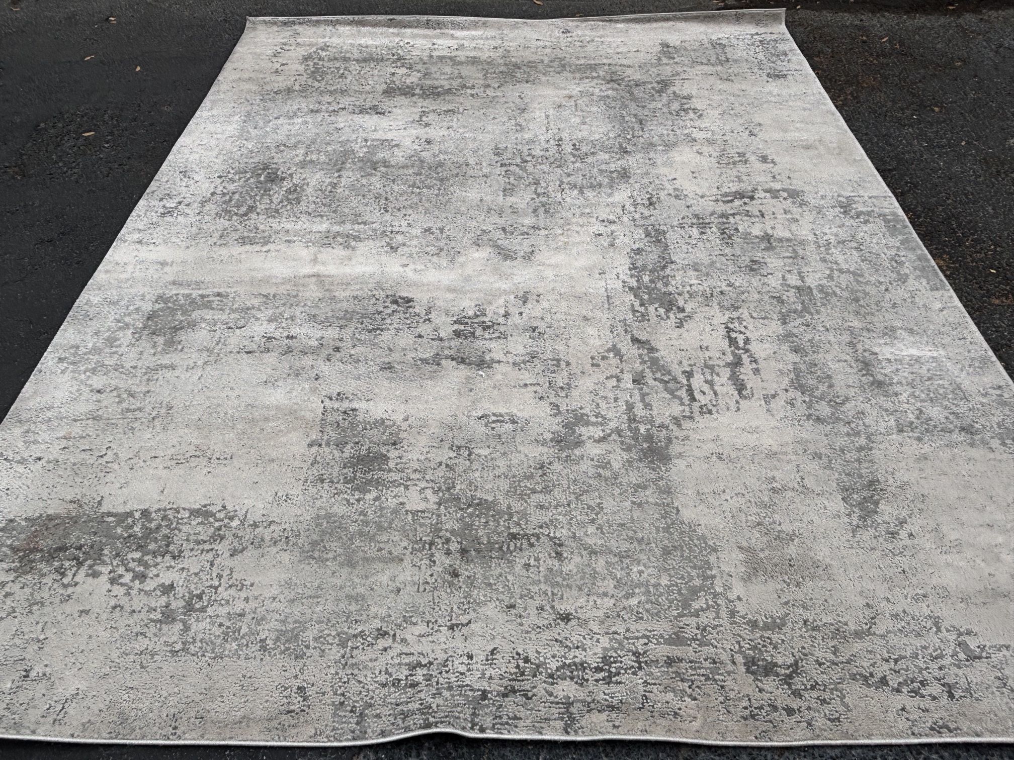 7’10 X 10 Area Rug