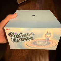 MAKE OFFER! The Monsters Big In To Energy Wireless Charger