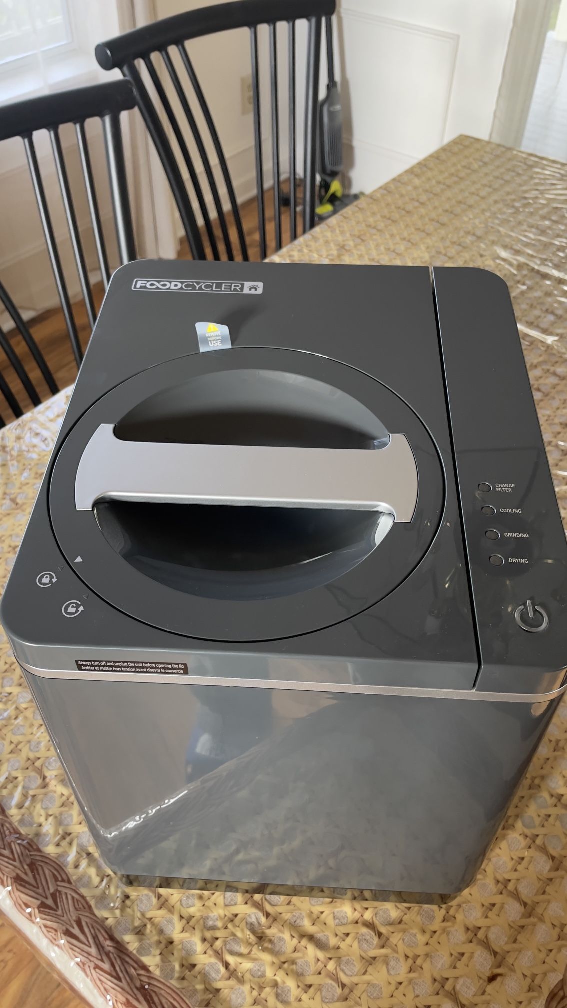 FoodCycler kitchen composter / dryer
