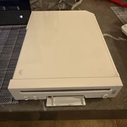 Nintendo Wii White (Gamecube Games Compatible)