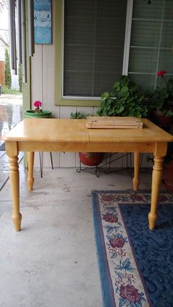 Table with extension