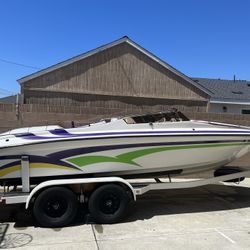 2000 Galaxie 21 Foot Boat.