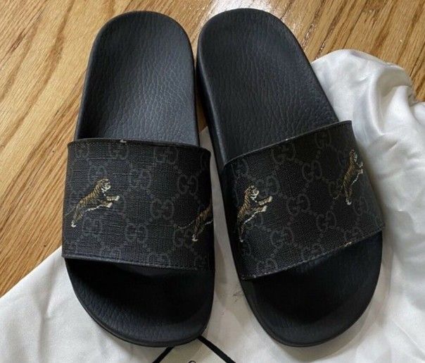 🔥 GUCCI Men's Black Slide Sandals - NEW