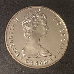 $1 1985 Coin Of Canada. 🇨🇦 