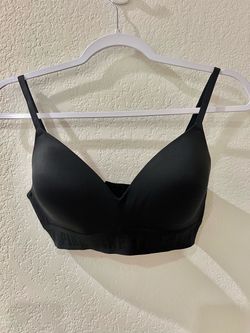 PINK Victoria’s Secret Black Wireless 32D Bra
