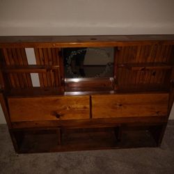 Bed Set With Dressers 