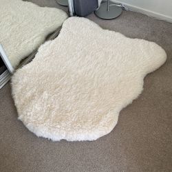 White Fur Dog Bed
