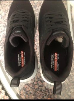 Men black Skechers- size 8