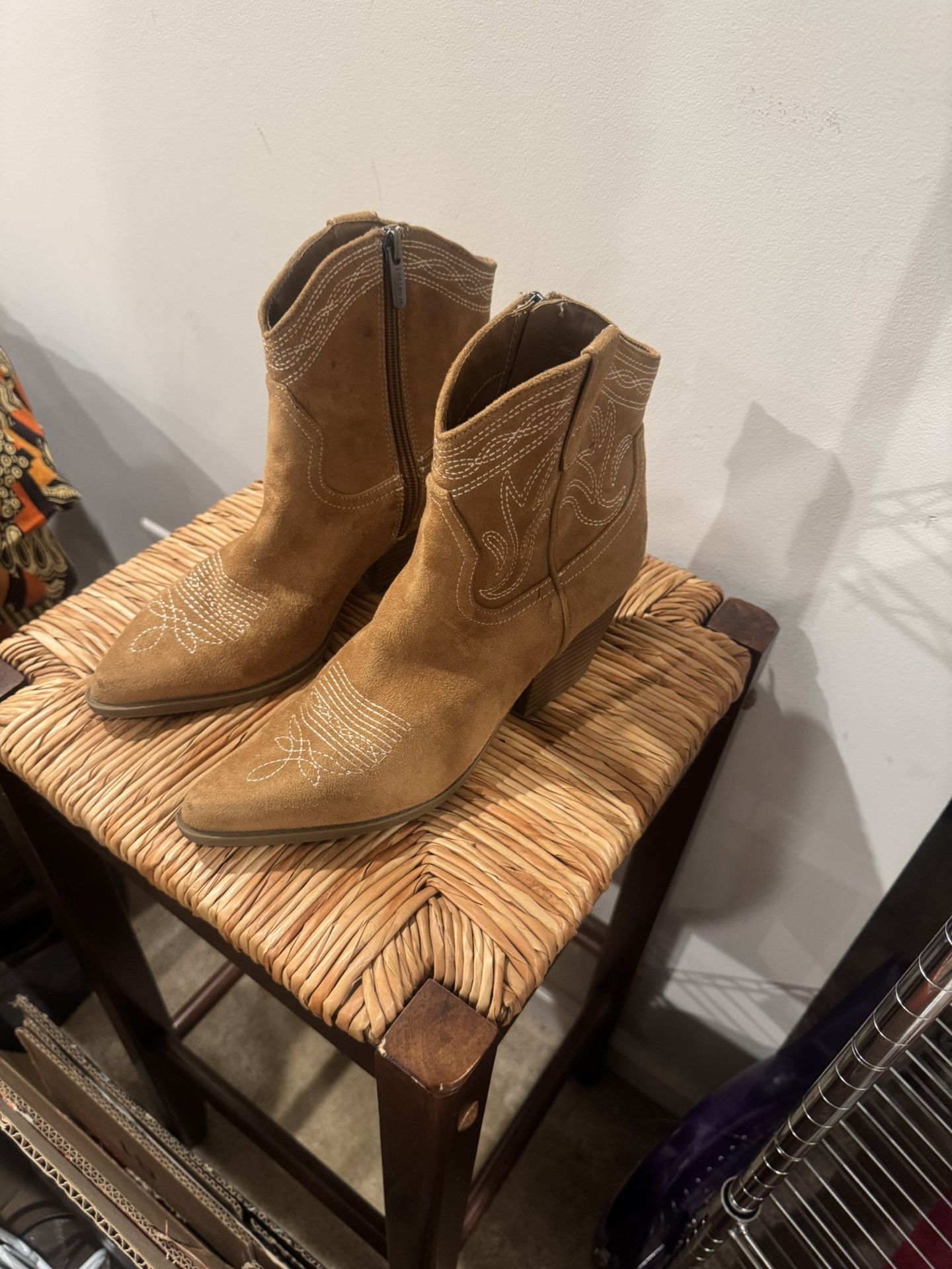 Women’s Tan Boots