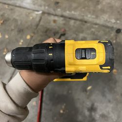 Dewalt Hammer Drill With 20v Battery 