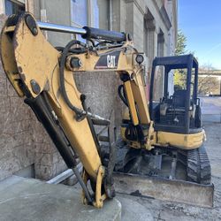 Cat 305 CR Excavator