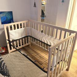 Carter’s By Davinci Colby 4-in-1 Convertible Crib