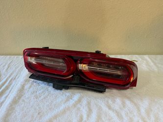 2019/2024 chevy camaro tail light