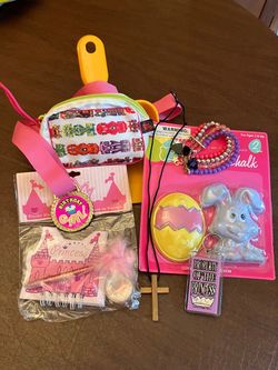 Grab Bag of 8 Little Girl Items