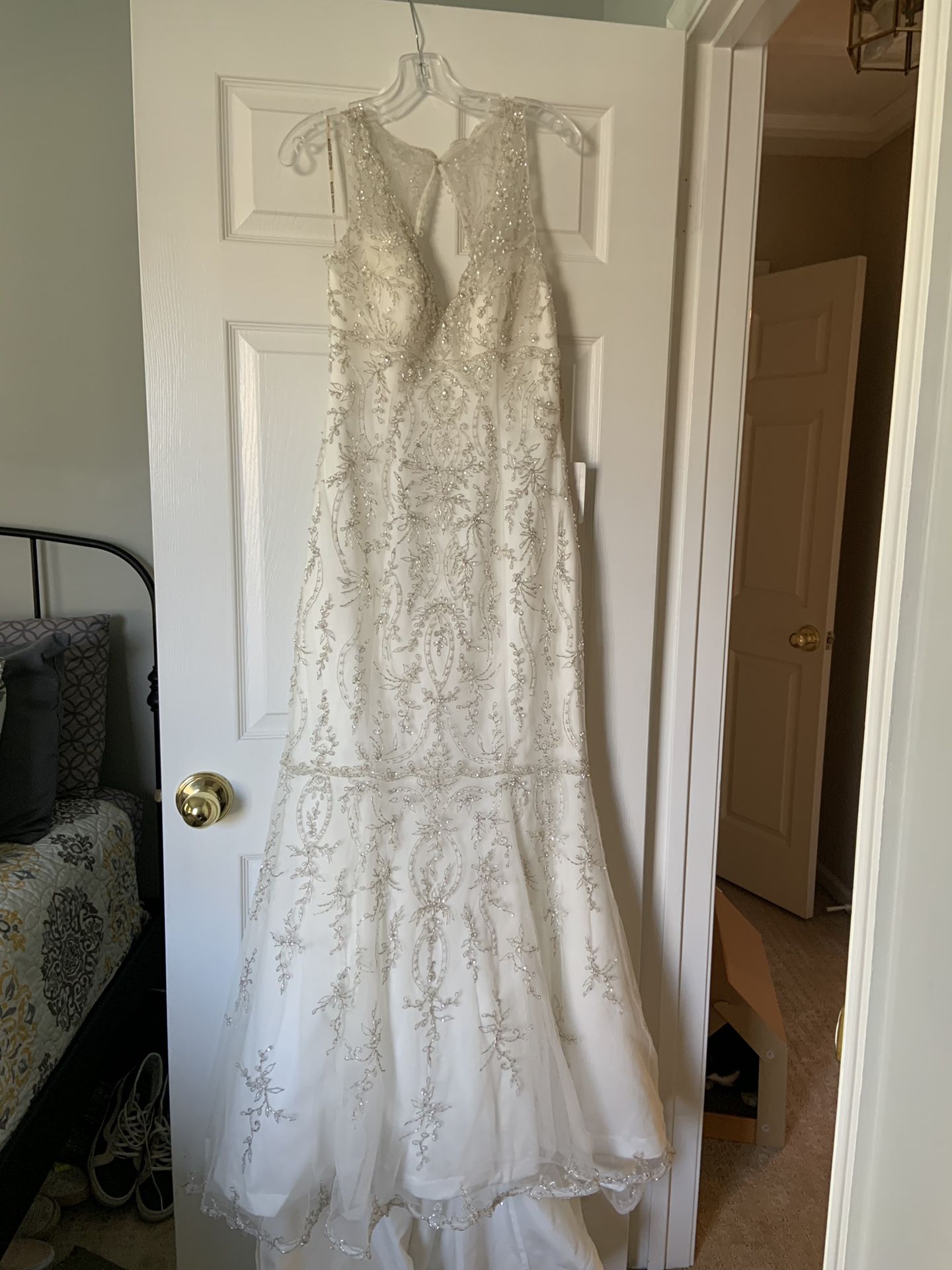 Maggie Sottero brand new wedding dress!