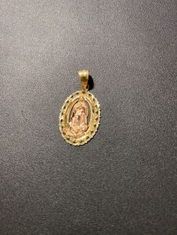 10k real solid gold pendant 1” 1.3gr