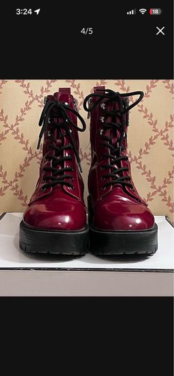 Guess boots