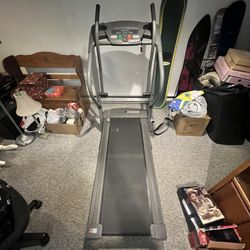 Proform 365e treadmill hotsell