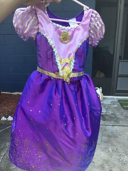 Rapunzel Disney princess dress size 4/6