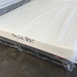 King Size Mattress With Box Spring $200