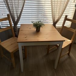 IKEA Kitchen Beautiful Table And Chairs 