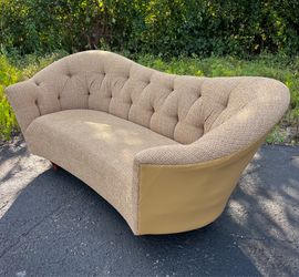 🚚 Vintage Curved Sofa - Sculptural Conversation Sofa