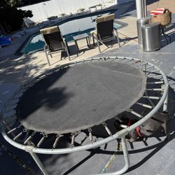 SMALL TRAMPOLINE 