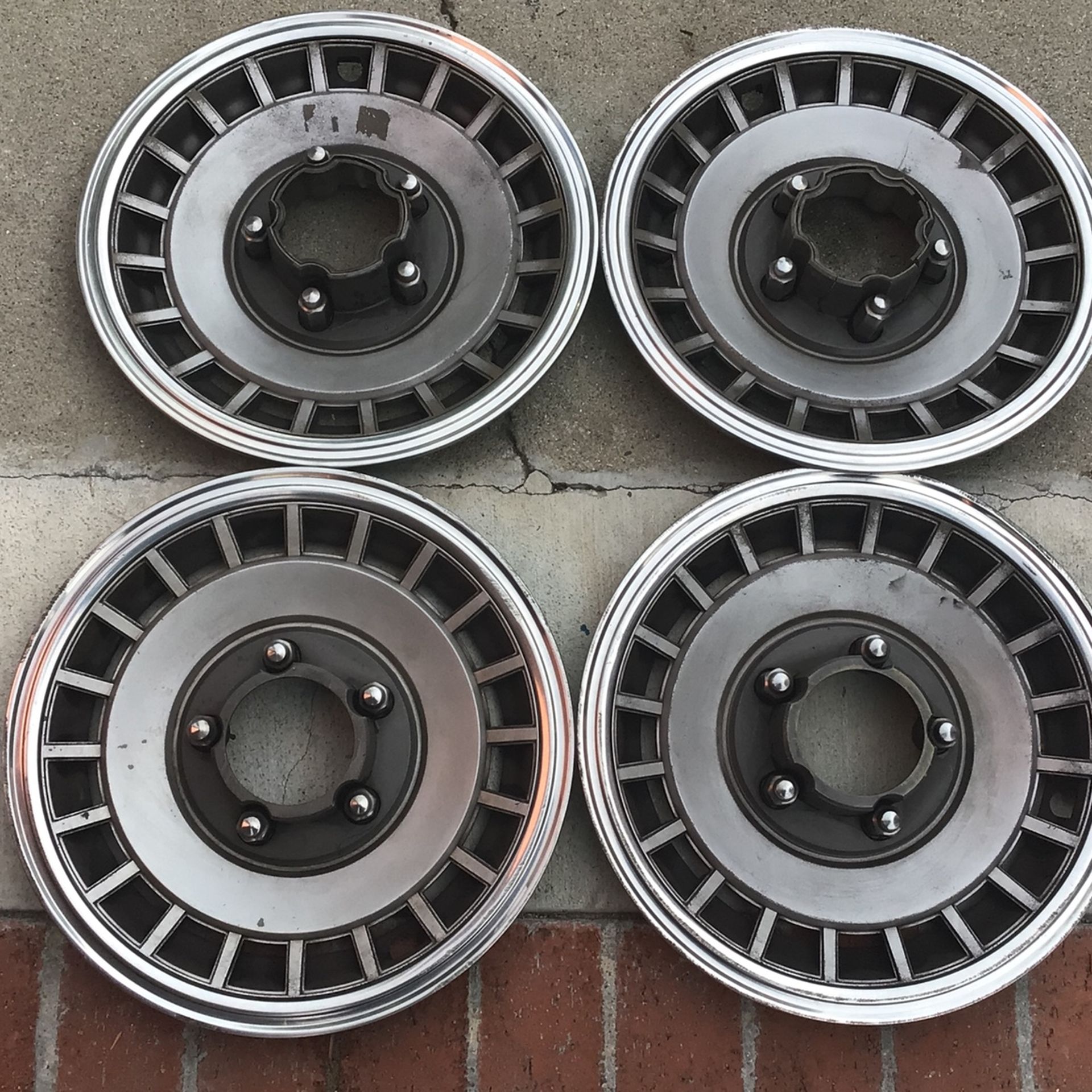 Wheel Hubcap Cover