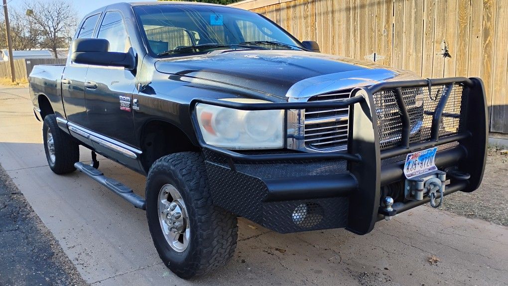 2008 DODGE 2500 Crew Cab 4x4 Truck