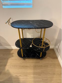 Bar cart with wheels in pristine condition