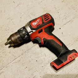 Milwaukee M18 Drill 