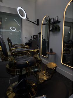 Golden barber chair Phoenix