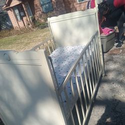 CRIB WITH MATTRESS 