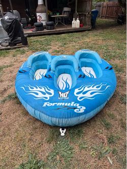 Formula 3 ho sports towable water toy