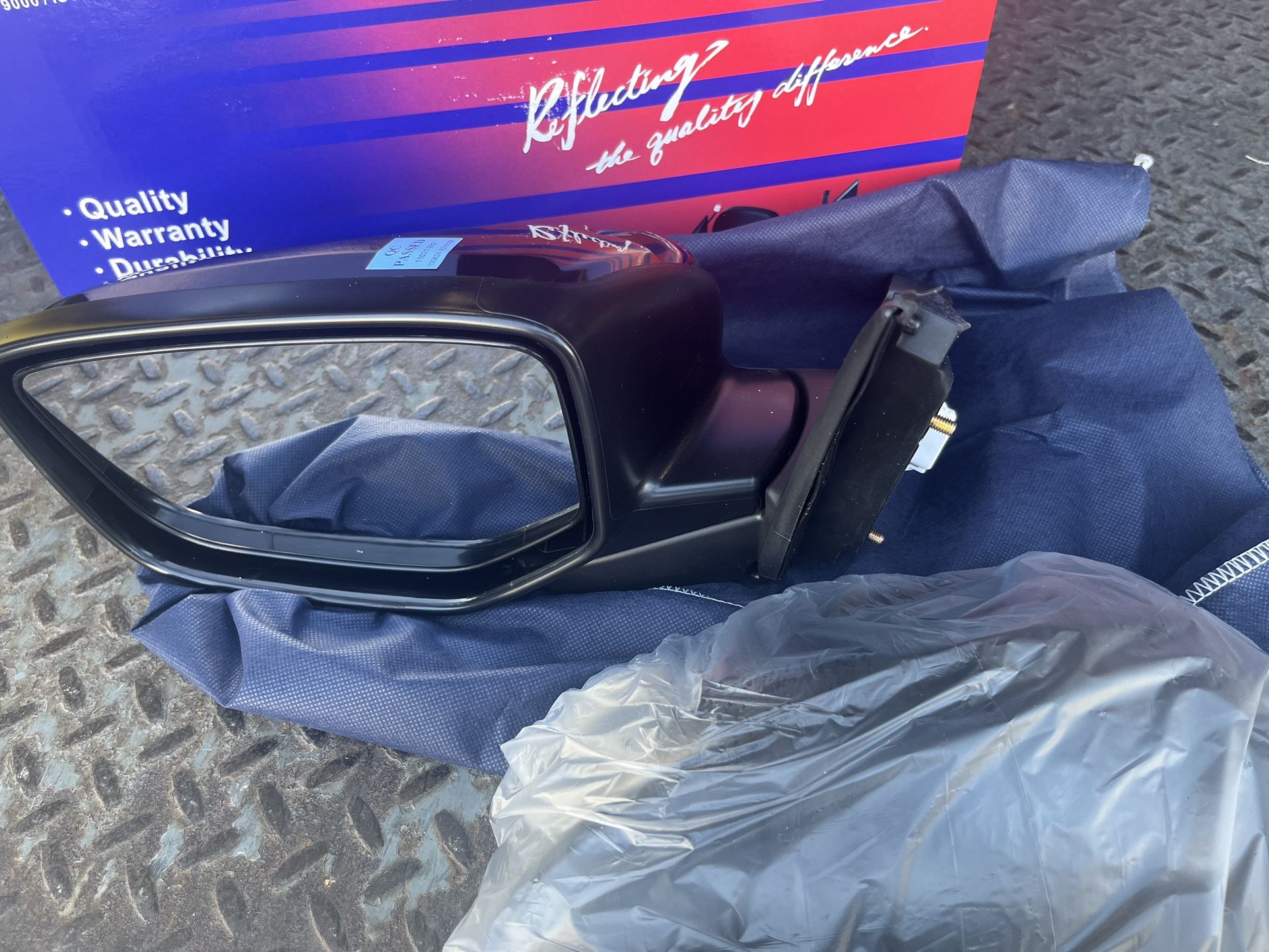 08-12 Honda accord Door Mirror