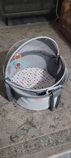Fisher-Price Bassinet On-The-Go Portable Bassinet
