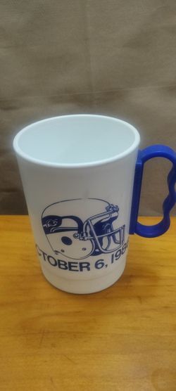 1986 Historical Seahawks collectors cup