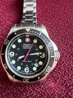 Wenger Swiss Military  watch 79076 200m/660ft Swiss made size 40mm excluding the crown.