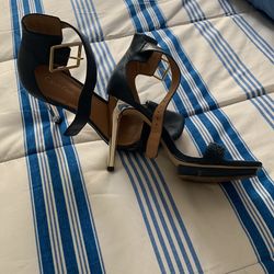 Calvin Klein Shoes Size 7