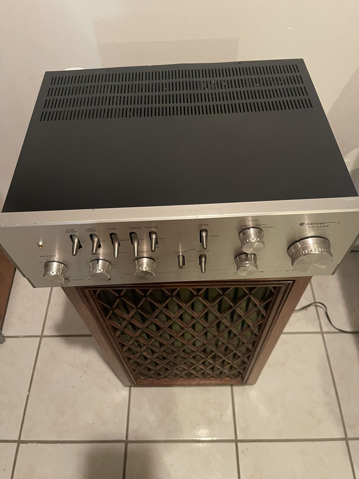 VINTAGE AMPLIFIER INTEGRATED KENWOOD KA-4006