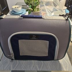 Bulto Para Mascotas Completamente Nuevo $20  Firme 