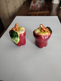 Vintage apple salt and pepper shakers