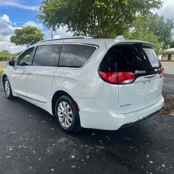 Chrysler Pacifica 2018