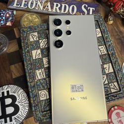 Samsung Galaxy S24 Ultra 256GB Unlocked Any Carrier