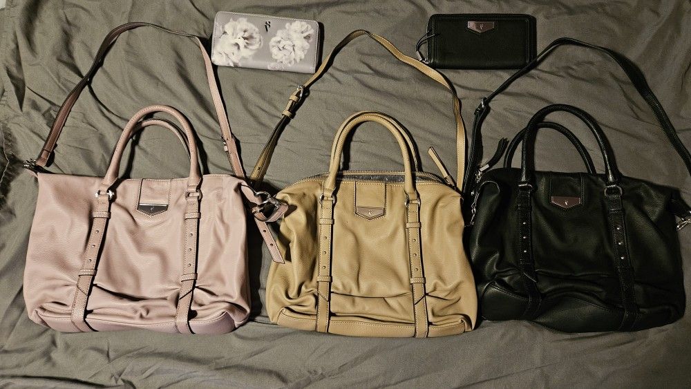 Simply Vera Wang Purses & Wallets