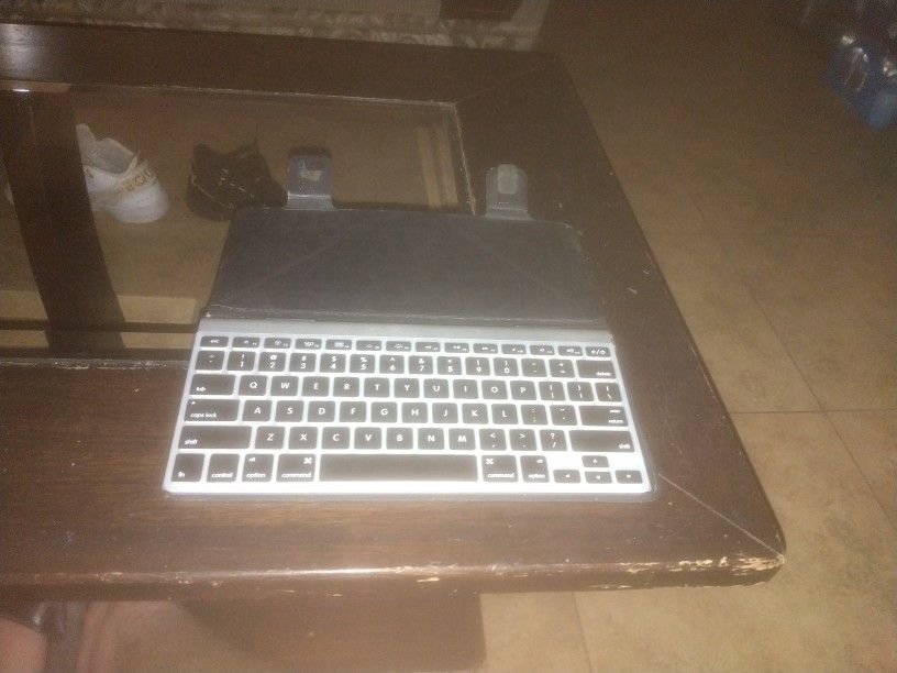 Mobee Magic Key Board