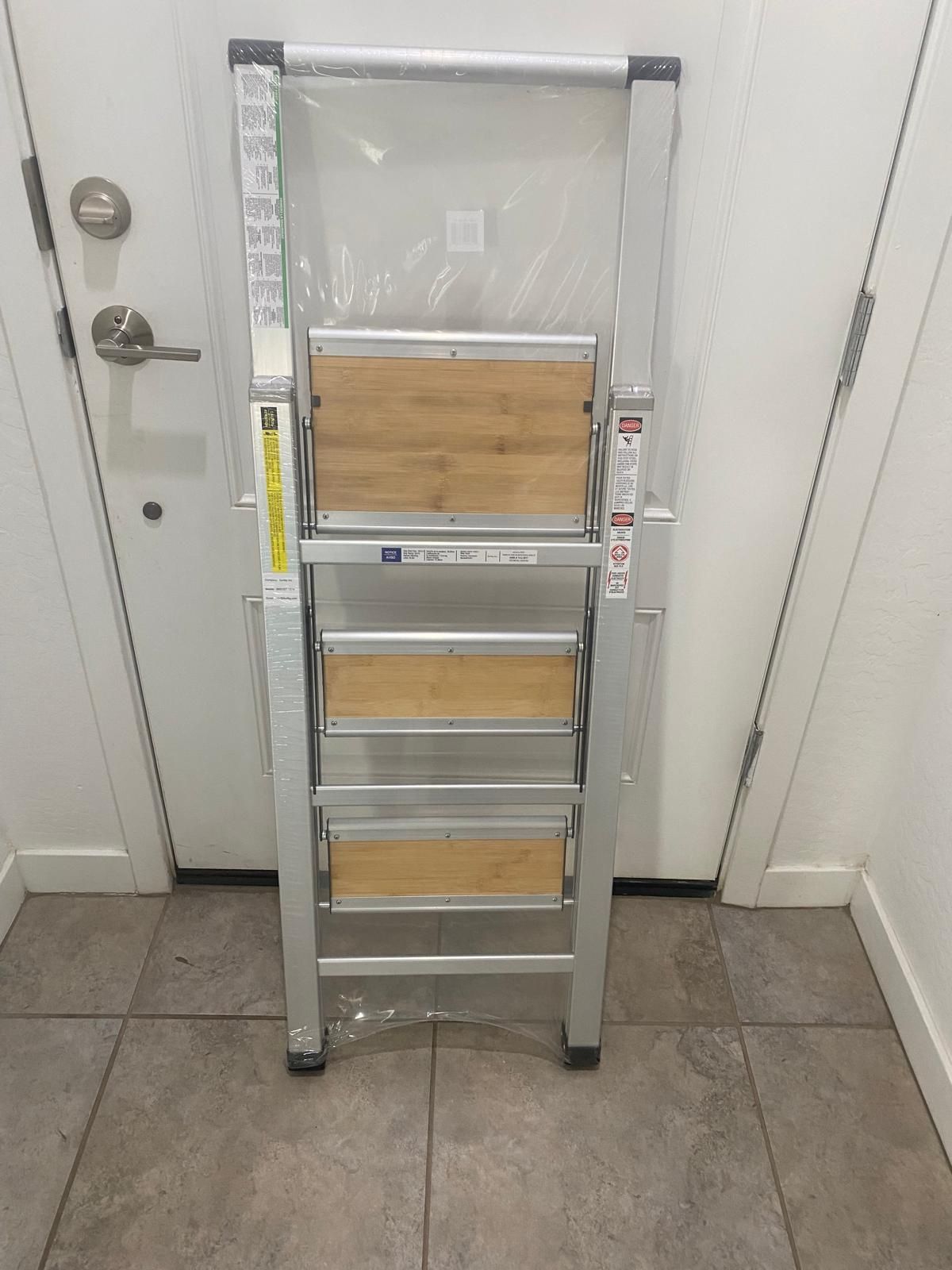 3 step brand new ladder- L18